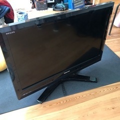 32型液晶テレビ
