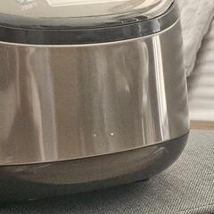 日立 5.5合まで炊ける炊飯器の画像