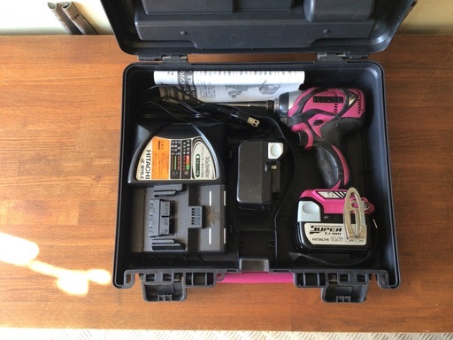 HITATI インパクトドライバー　バッテリー2個　充電機　ケース付き