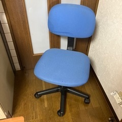 学習椅子