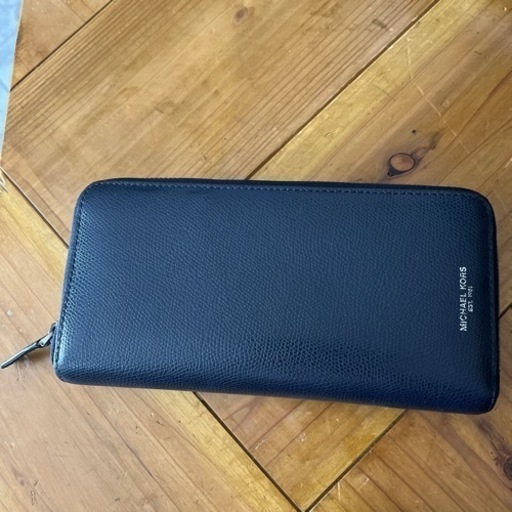 Michaelkors マイケルコース　メンズ長財布　ネイビー
