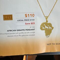 AFRICAN GIRAFFE PENDANT