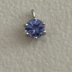 地金高騰で最終価格【使用済み】タンザナイト　ペンダントトップのみ　プラチナ　の画像