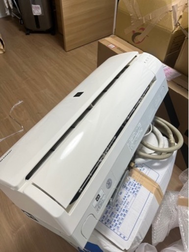 2017年式　SHARP エアコン２つセット販売可(問い合わせが多いので最速の方を優先させてください