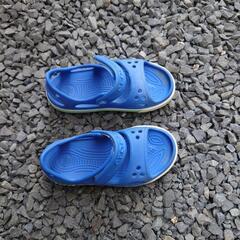 crocs