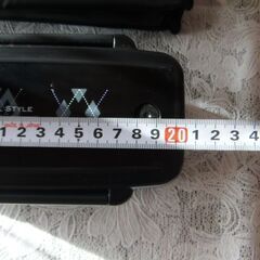 未使用　お弁当箱　保温・保冷袋付き　黒２段の画像