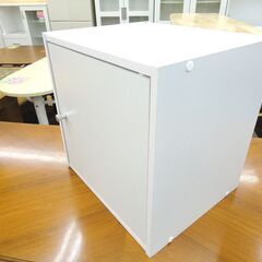 ① キューブボックス 幅35cm 奥行29.5cm 高さ35cm カラーボックス 扉付き 1段 ホワイト 収納ボックス 棚 札幌 西岡店の画像