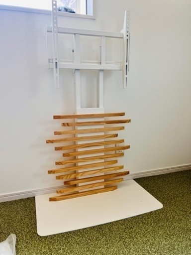 テレビスタンド　ロータイプ　棚板付き　タンスのげん