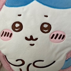 ちいかわ　ハチワレ　クッションの画像