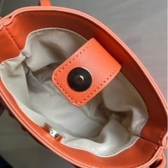 【ほぼ新品✨️】ショルダーバッグ/オレンジの画像