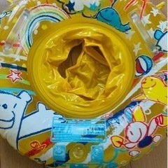 ベビー用　浮き輪　　足入れ　55×55センチ　足入れ