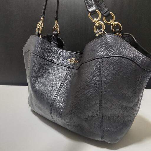 美品COACHコーチ／黒系革ハンドバッグ