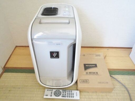 早い者勝ち!!　格安　綺麗です。　シャープ　加湿イオン発生機　IG-EK100-W　高濃度プラズマクラスター25000搭載　未使用のフィルター付き