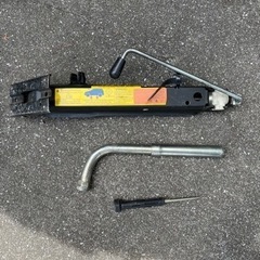 BMW 3シリーズ車載ジャッキセット
