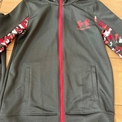 (お取引き決定)子供130㎝　アンダーアーマーの画像