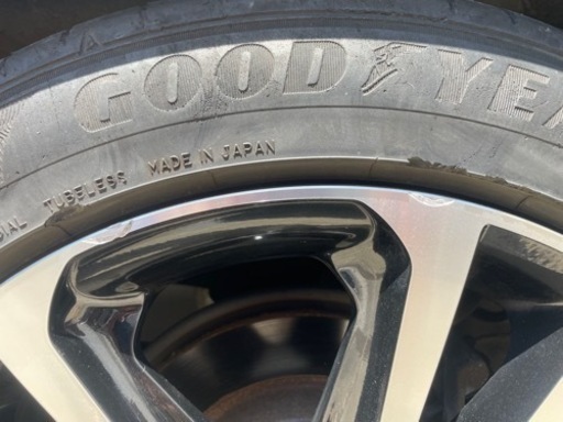 車のパーツ タイヤ、ホイール