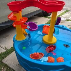 コストコ　ウォーターテーブル　旧型　　美品　水遊び　箱無しの画像