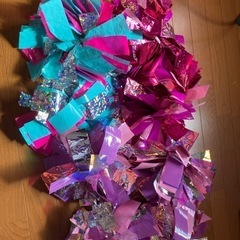 チアダンス、ポンポン