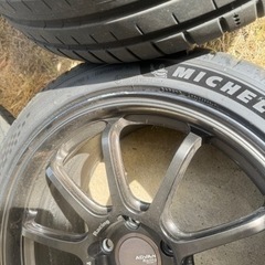 18×8.5J  5H-114.3の画像