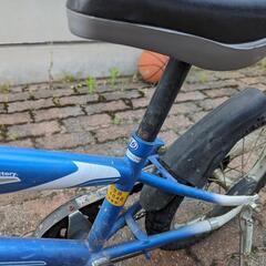 自転車 マウンテンバイクの画像