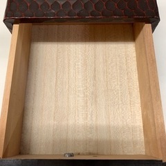 鎌倉彫の小物入れ①の画像