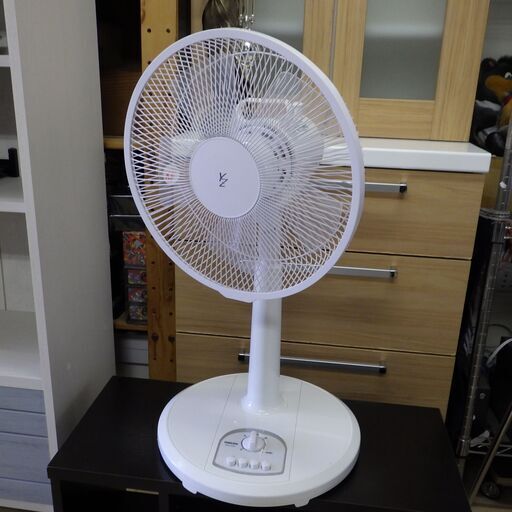 2021年製 山善 扇風機 リビング 30cm 配達設置対応/1カ月保証 押しボタン式 風量調節3段階 タイマー機能付き ホワイト AMT-KC3 0
