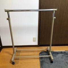 【お値下げ、再掲】ハンガーラック　の画像