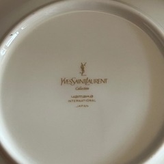【イブ・サンローラン】コーヒーカップ＆ソーサー(ペア)の画像