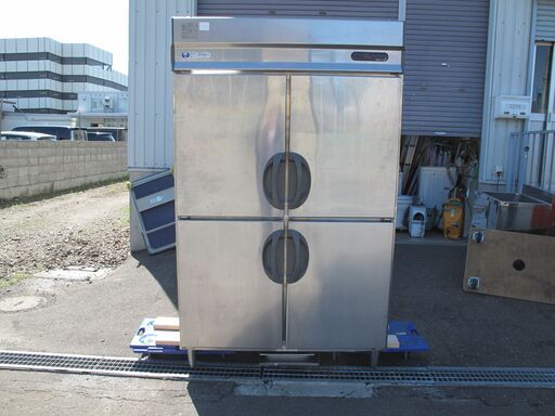 札幌市　フクシマ 業務用タテ型冷蔵庫 ＵＲＮ－４０ＲＭ１　100V　840L