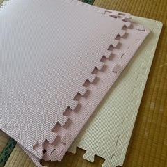 新品未使用　大判ジョイントマット　120×120の画像