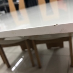 値下げしました！変形ダイニングテーブルセット（イス３脚）の画像