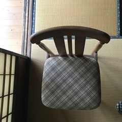 ダイニングチェアー　椅子　４つの画像