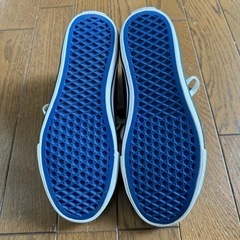 VANS レディースハイカットスニーカー 23.5cmの画像