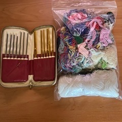 かぎ針と刺繍糸他