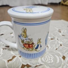 蓋付きピーターラビットマグカップの画像