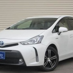 人気の後期型！　トヨタ　プリウスα　S