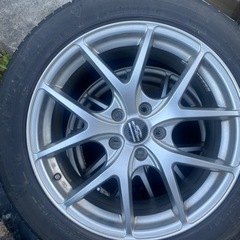 車のパーツ タイヤ、ホイール
