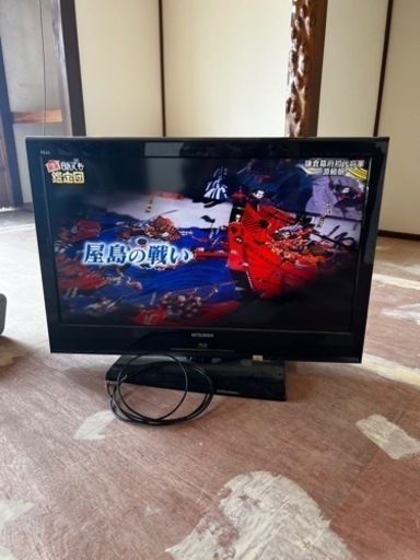 32型　家電 テレビ 液晶テレビ　ブルーレイ機能付き