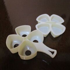 キッチン用品　4種のおにぎり容器・おむすび作成用の器・型押し器の画像