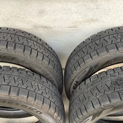 155/65r14 ピレリーのスタッドレス　の画像