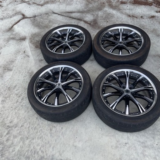 車のパーツ タイヤ、ホイール