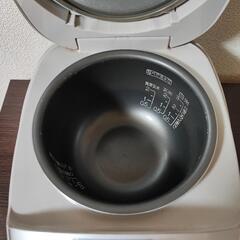 象印 炊飯器 3合炊き NS-LE05の画像