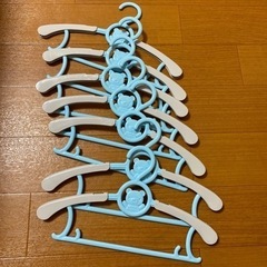 西松屋　子供用ハンガー　8本セットの画像