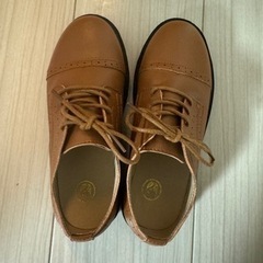 子供用革靴の画像