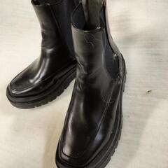 本日19日限り　サイドゴアブーツ　23.5cm
