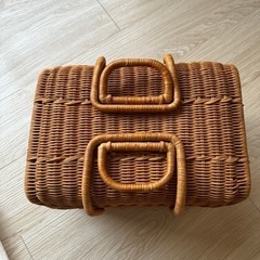 バスケット 籐バックの画像