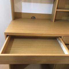 ニトリの学習机の画像