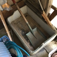 昔懐かしいタイル張りの水タライの画像
