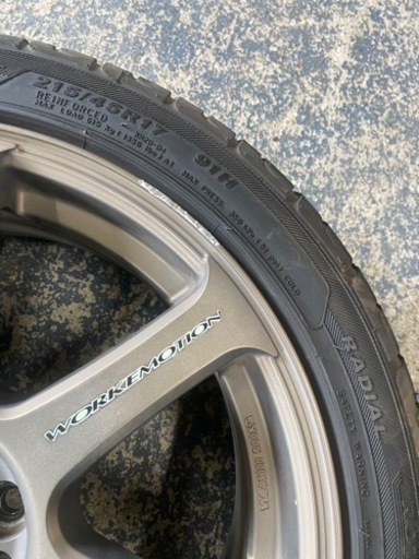 車のパーツ タイヤ、ホイール