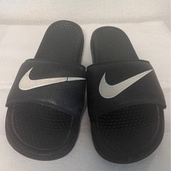 NIKE BENASSI ナイキ べナッシ　シャワー サンダル　中古品の画像